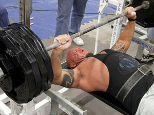 Participation increases in bench press competitions on post